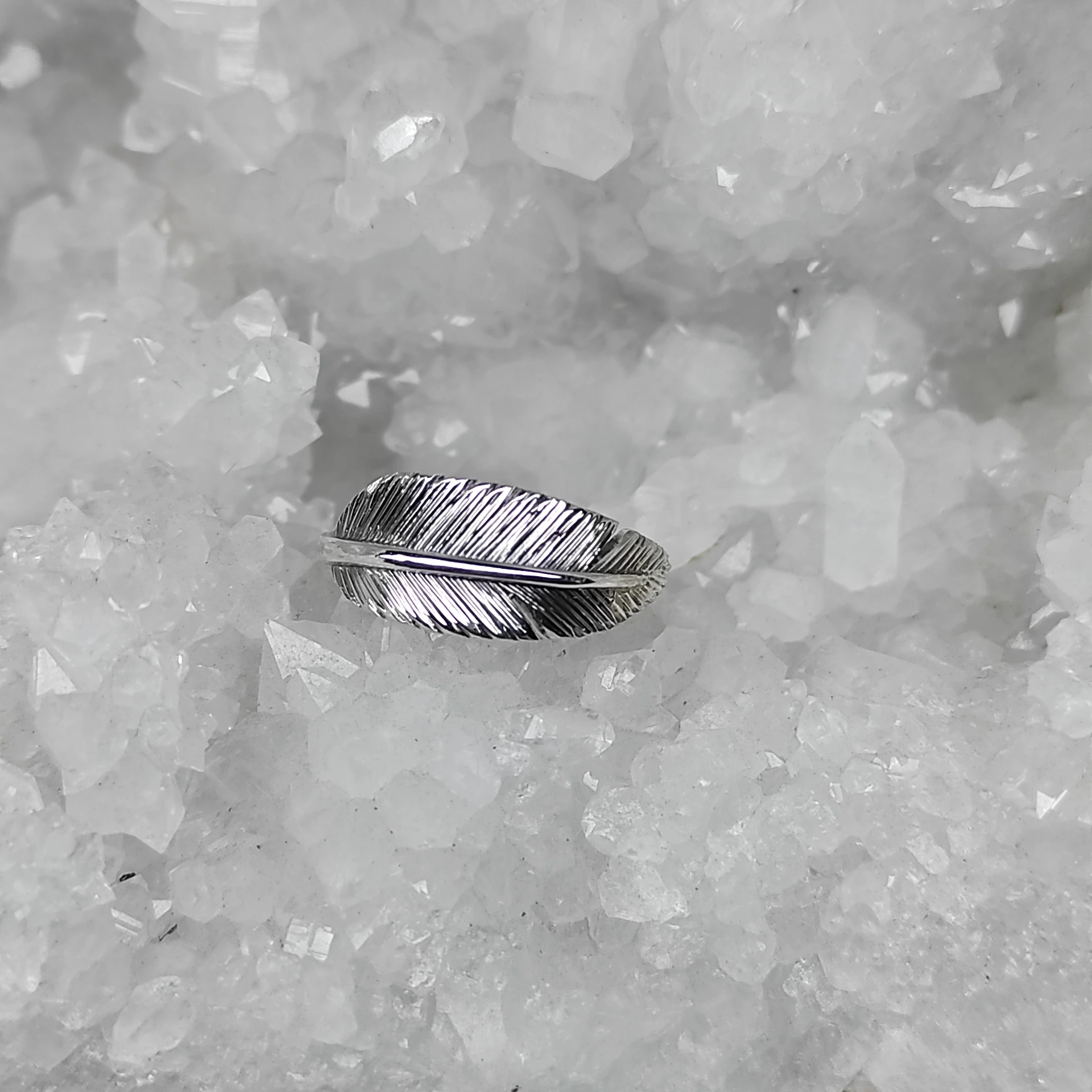 Bague grande plume