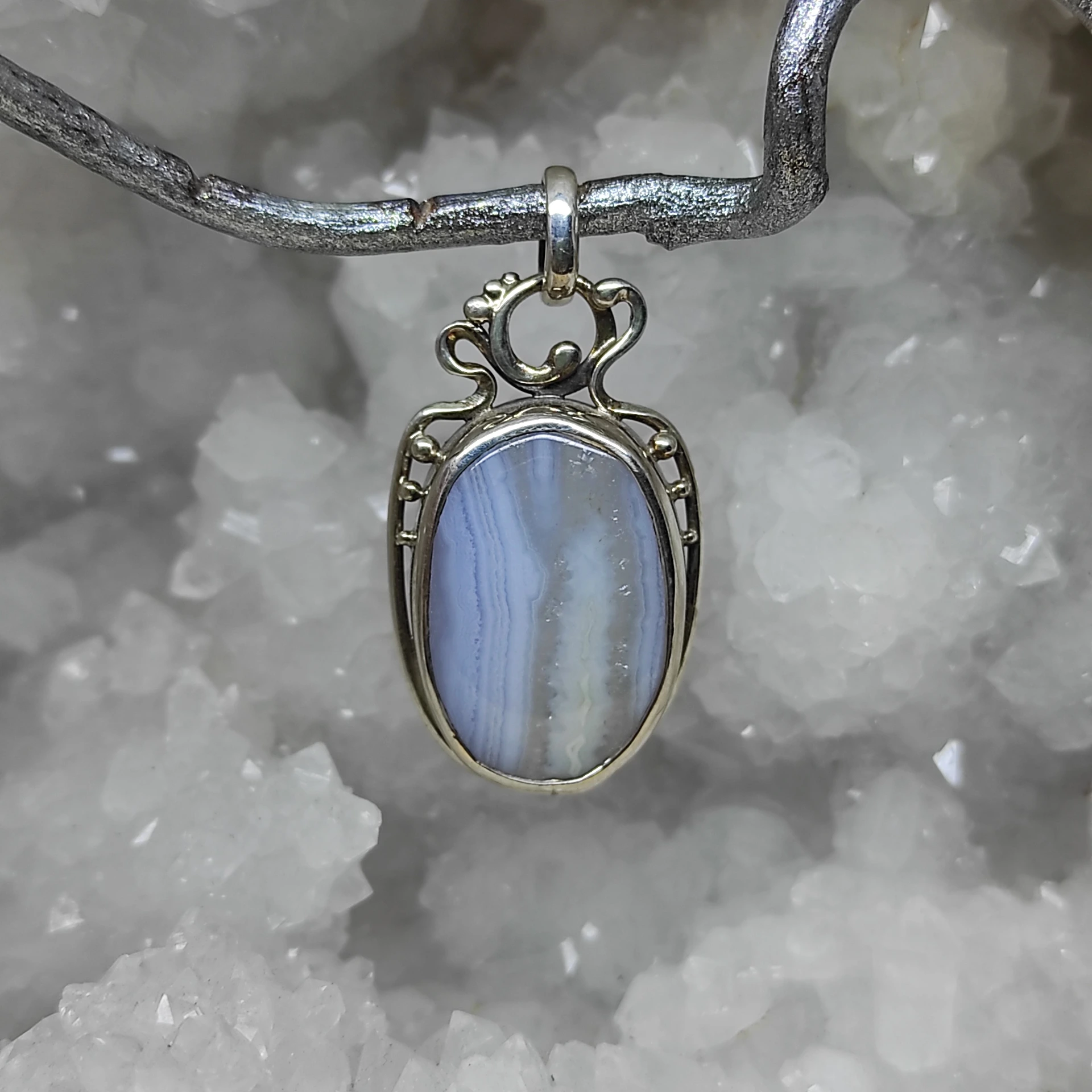 Pendentif calcédoine